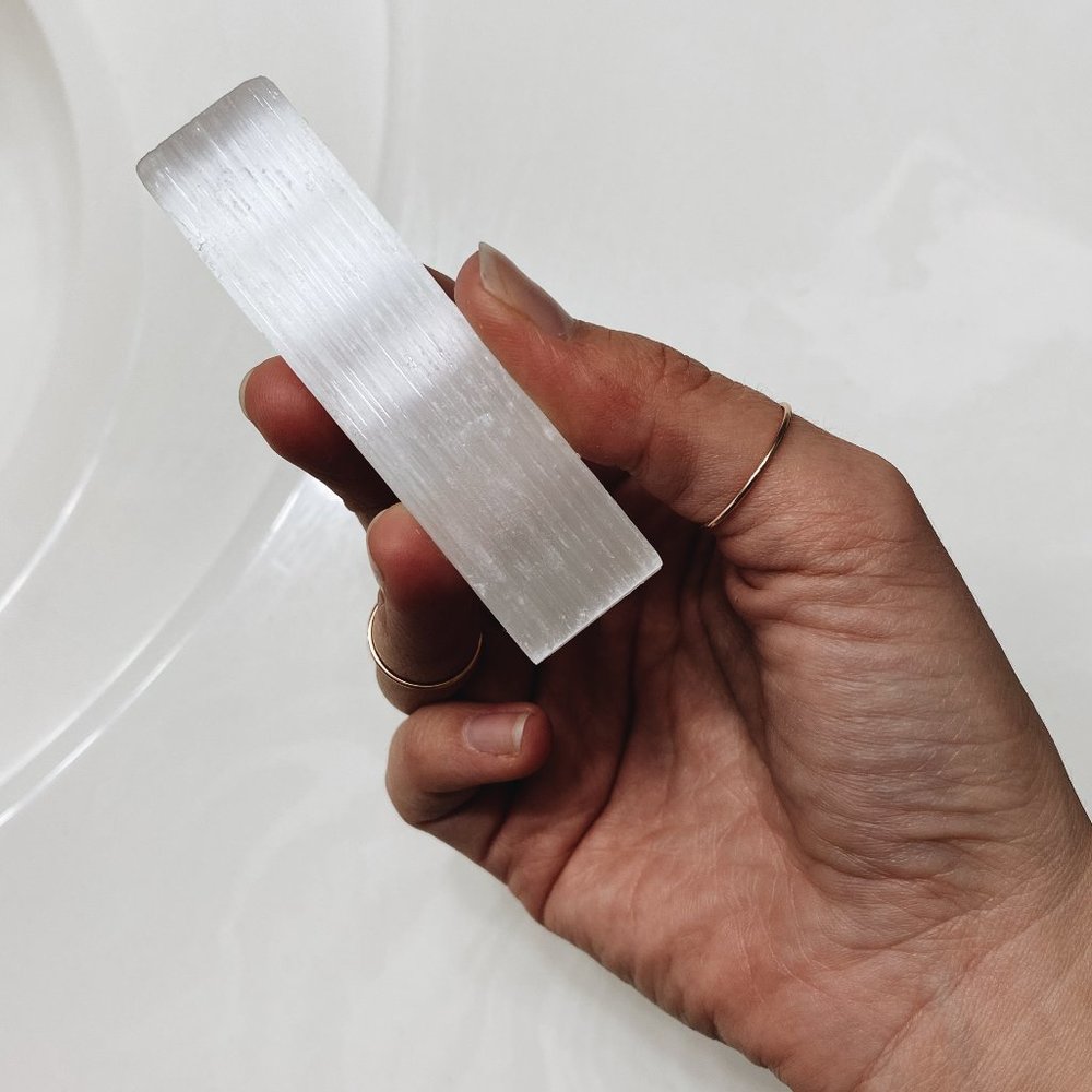 SMALL RAW SELENITE STICK
